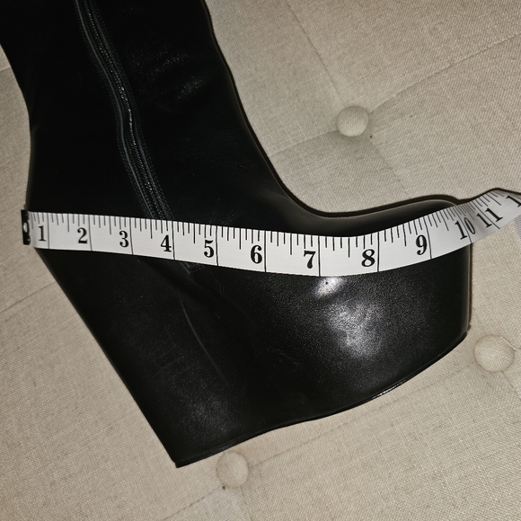 New Monica Chiang Thigh High Black Leather Gold Studs Covered Wedge Boots 40 - Picture 12 of 16
